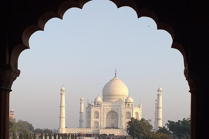 Mumbai to Agra Taj Mahal Day Trip with Return Flights and Lunch - Flights and Private Ground Transport: The Plan That Saves You From Headaches