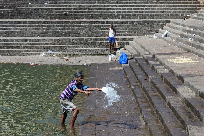 Premium Mumbai Sightseeing Tour - Gateway of India: The Famous Start Point, Plus What It Signals