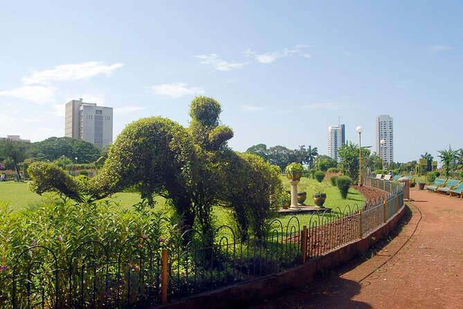 Private 8 Hours Mumbai City Sightseeing and Dharavi Slum Tour - Private 8 Hours With South Mumbai Pickup (Up to 2 People)