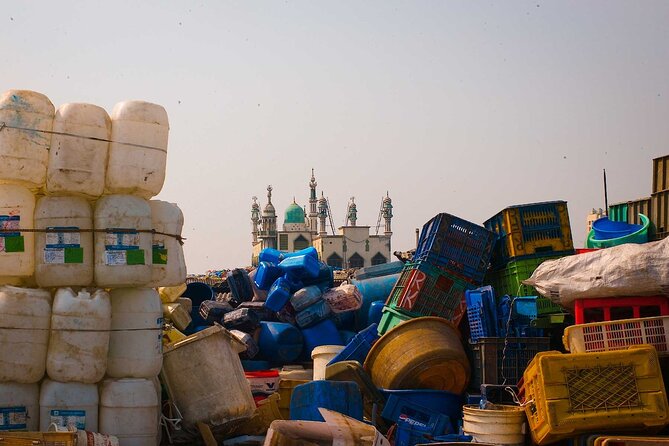 Private Dharavi Slum and Sightseeing Tour - Rail, Sea, and the Big Picture: CST and Gateway of India