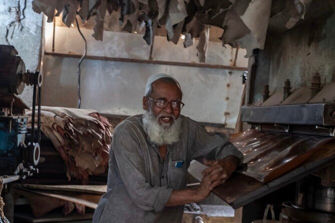 Private Dharavi Slum Tour with Guide and Transport - Why the $90.78 price can make sense