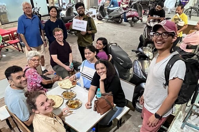 Private Guided Non-Veg Street Food Walking Tour in Muslim Quarter - Why Bohri Mohalla’s street food feels urgent (in a good way)