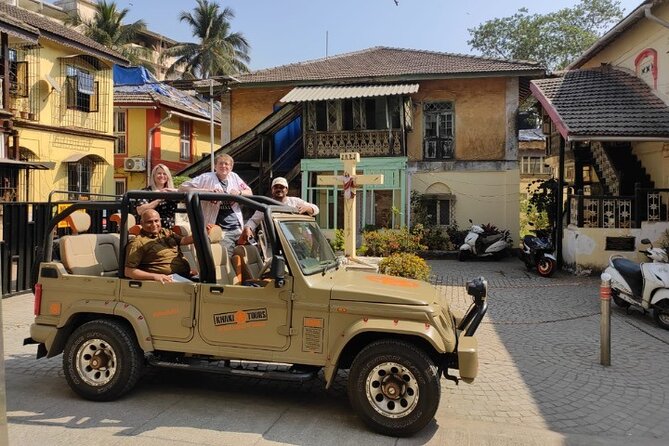 Private Guided Open Jeep Tour in Bandra Queen of Suburbs - Where you meet: Bandra Fort and a no-fuss start