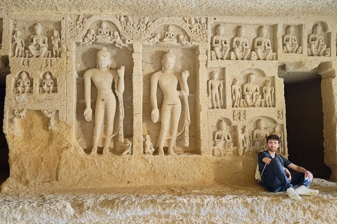 Private Guided Tour in Kanheri Cave with Transfers - Price and what $33.56 buys you