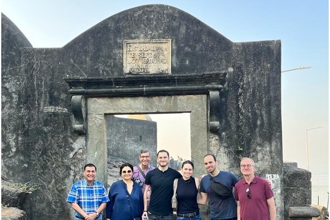 Private Guided Walking Tour in Bandra Queen of Suburbs - Stop 1: Bandra Fort for sea-link views and Portuguese fortress vibes