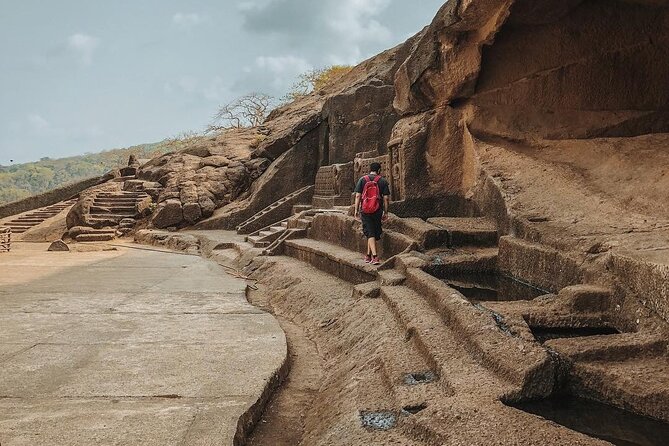 Private Kanheri Buddhist Cave with Mumbai Sightseeing Including AC vehicle - Should you book this private Kanheri caves and Mumbai landmarks tour?