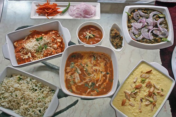 Private Market Tour and Vegetarian Cooking Class in Mumbai - Matunga Five Gardens and meeting Shilpa at her home