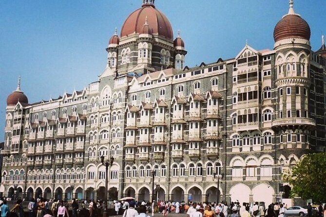 Private Mumbai City Tour with Transport - Mani Bhavan, Churchgate, and a Jain Temple Pause