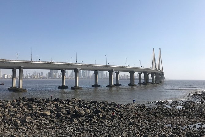 Private Mumbai City Tour with Transport - Colaba Causeway, Taj Mahal Palace Hotel, and the Classic Skyline Mix