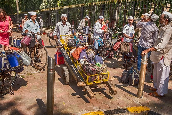 Private Mumbai City Tour with Transport - Hotel Pickup and the Mumbai Traffic Reality