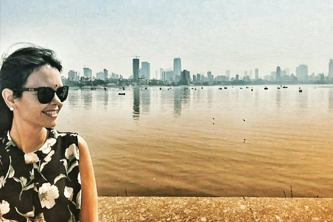PRIVATE Mumbai Full Day Tour in Premium Car/Bus/Moped with GUIDE - Colaba Streets: Where the City Turns European-Feeling