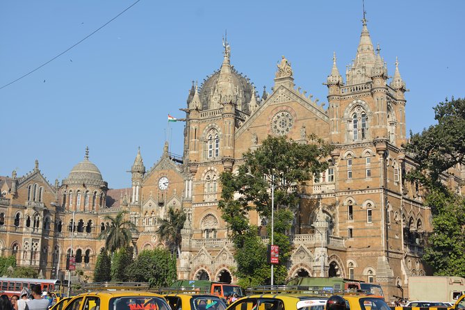 Private Mumbai Sightseeing Tour (Traveller's Choice Award Winner) - Getting oriented fast: Gateway of India and the Colaba arc
