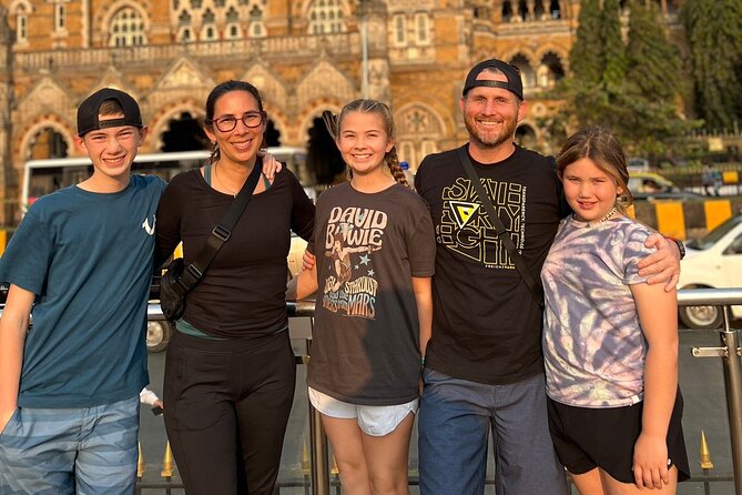 Private Mumbai Sightseeing Tour with Local English Guide - Getting Picked Up and Staying Comfortable in Mumbai Traffic