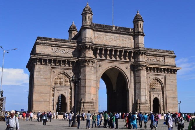Private Mumbai Sightseeing Tour with Pickup, Car & Guide - South Mumbai quick hits: BMC building, Crawford Market, and Gateway of India