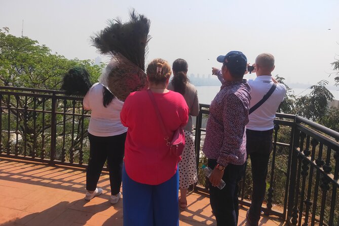 Private Mumbai Sightseeing Tour(Travellers Choice Award Winner) - Crawford Market and a Sea-Lane Finale