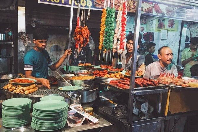 Private Street Food Tour with Mumbai Sightseeing Tour including AC vehicles - Street Food After Dark: Chowpatty + Mohammed Ali Road in One Night