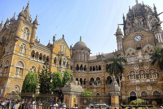 South Mumbai City with Dharavi Slum Tour in Private Vehicle - Hanging Gardens and the Harbor-Linked Breaks