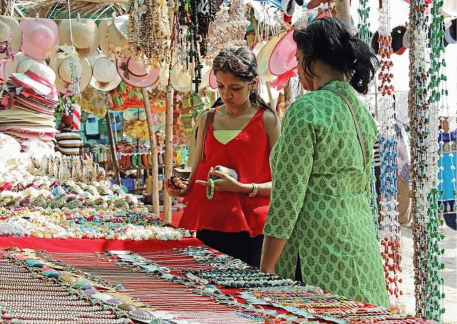 Vibrant Markets of Mumbai (2 Hours Guided Walking Tour) - Dessert and mouth fresheners: finishing strong at Crawford Market