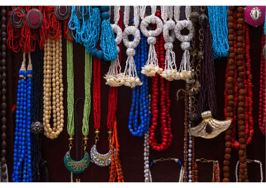Vibrant Markets of Mumbai (2 Hours Guided Walking Tour) - Zaveri Bazaar: jewelry glitter with real context (and careful footing)