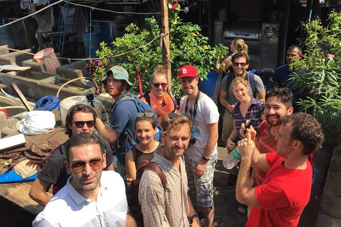 Walking Tour of Dharavi Slum in Mumbai - Stop 1: Entering Dharavi to understand the community “why”